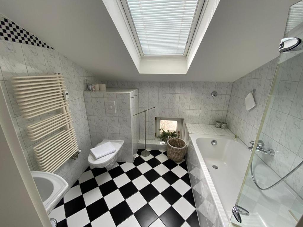 Kuschelige Wohlfuhl-Wohnung In Top Strandlage ゼーバート・ヘリングスドルフ エクステリア 写真