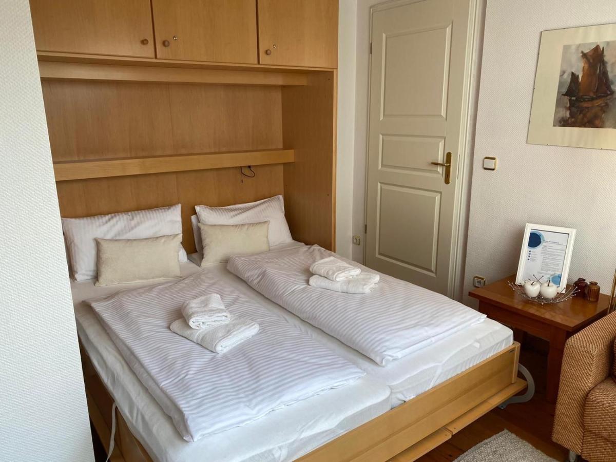 Kuschelige Wohlfuhl-Wohnung In Top Strandlage ゼーバート・ヘリングスドルフ エクステリア 写真